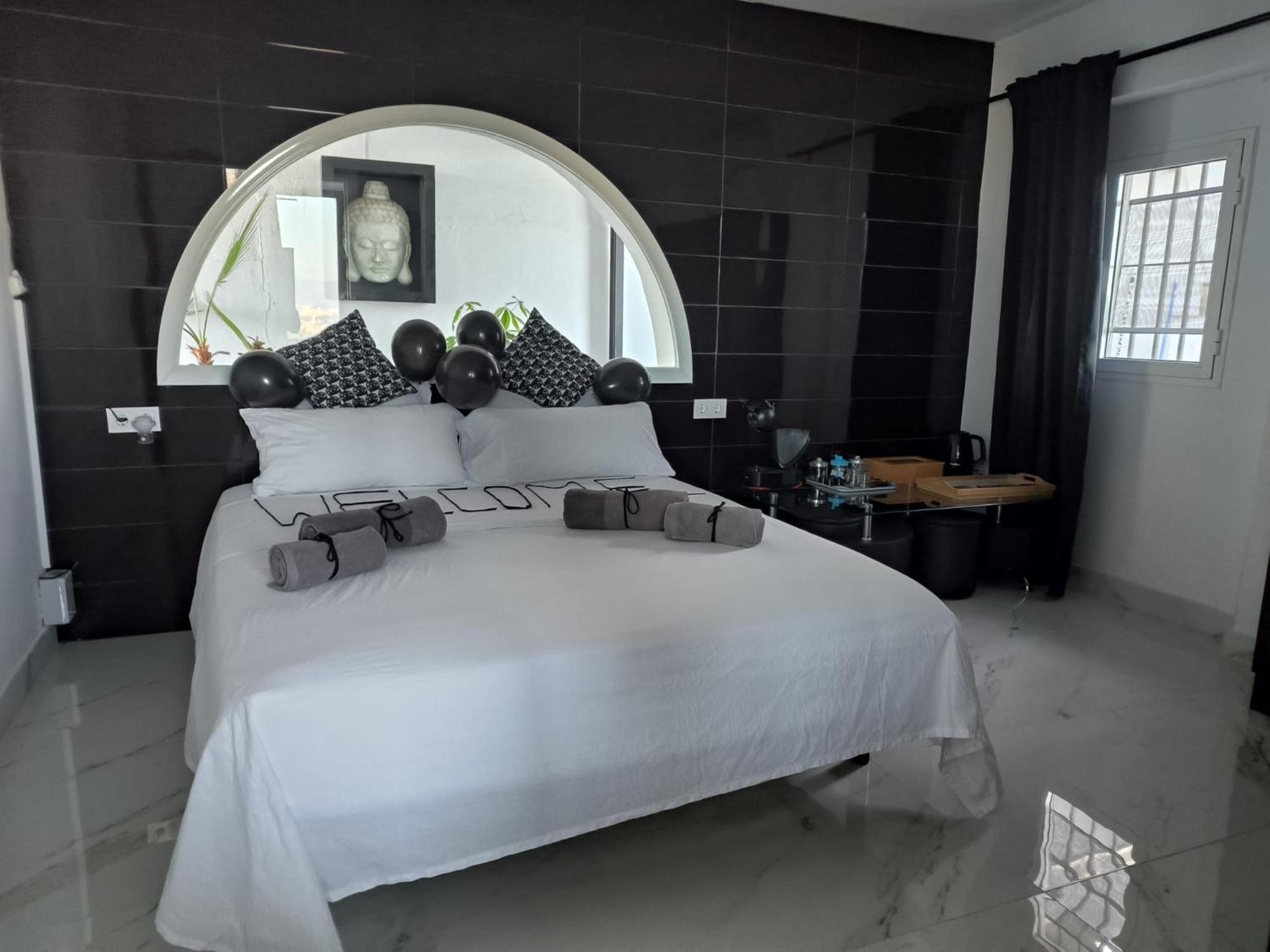 Pinar Suites Habitaciones Torremolinos Exterior photo
